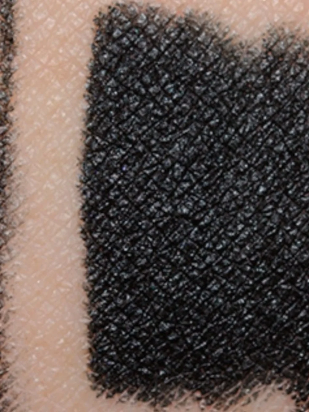 MAC Cosmetics Eye Kohl Pencil – Intense Black In Smolder
